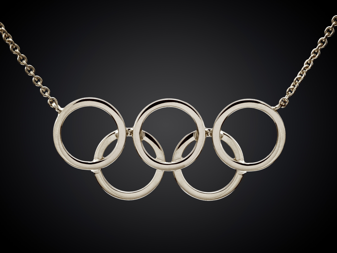 Olympiade | Zilveren collier met olympische ringen | groot | aan een anker collier