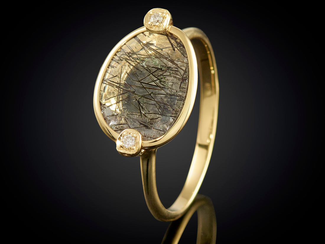 gouden-ring-rutielkwarts-zwarte-naalden-sieraden-in-stijl-sis-by-Marijke-Mul-Haarlem