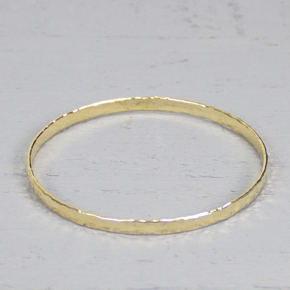 Armband uit de voorjaarscollectie van Jéh Jewels, gemaakt van gold filled. De armband past goed bij de trend van nu, het combineren van verschillende edelmetalen. Deze armband heeft een diameter van 65 millimeter.