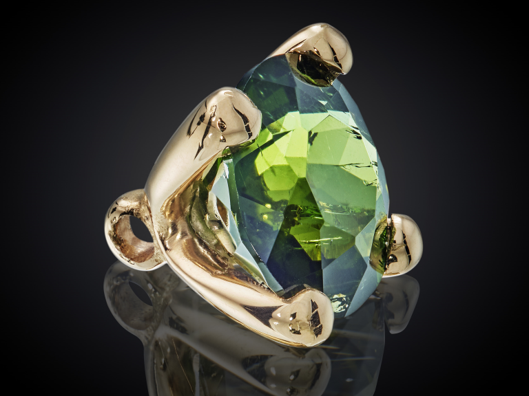 Danser | 18 karaat geelgouden zettinghanger | 8mm groene toermalijn/schuin oog