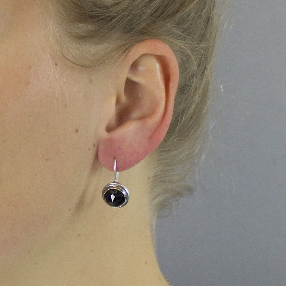 Oorsieraad Onyx