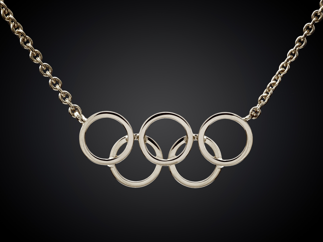 Olympiade | Zilveren collier met olympische ringen | klein| aan een anker collier